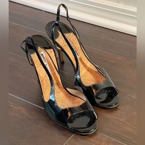 Manolo Blahnik Black Patent Leather Heels/Sandals Size 9